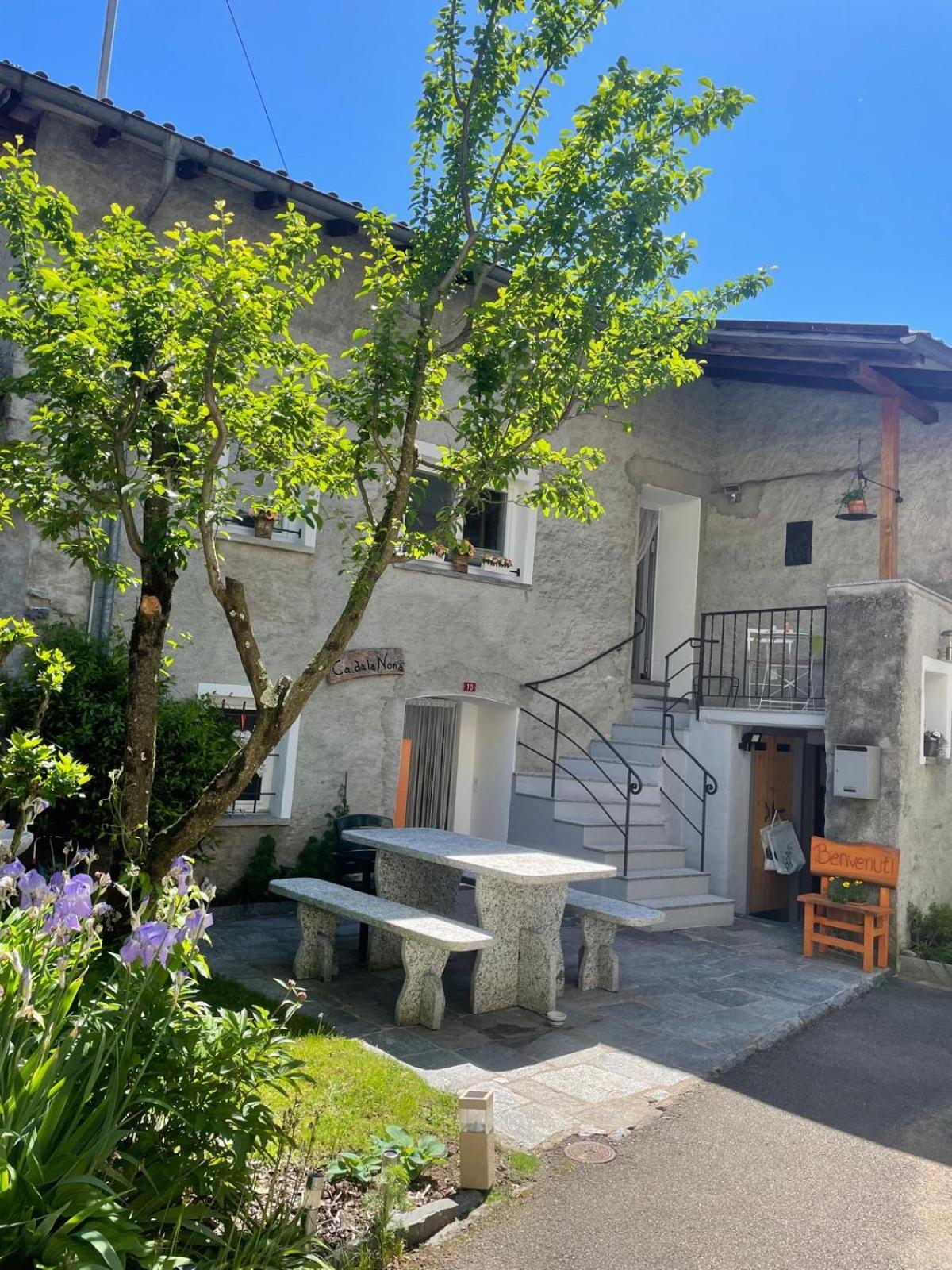 Ca Da La Nona Hotel Cavigliano Bagian luar foto
